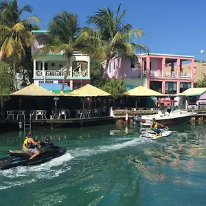 Mamacitas 4*, Isla Culebra Puerto Rico